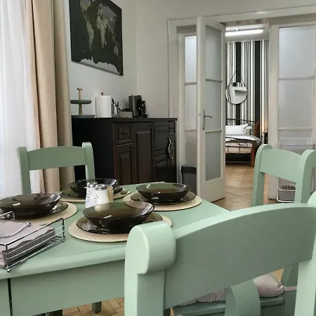 Center Premium Belle Vue *